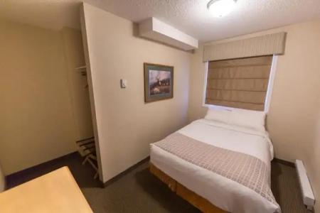 Mount Robson Inn - 64