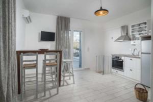 Depis edem luxury villas Naxos, Naxos Chora