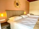 Standard Triple room with balcony