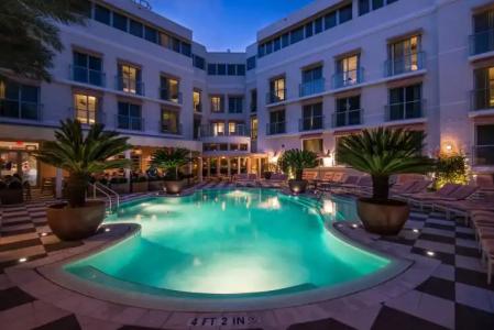 The Plymouth South Beach - 15