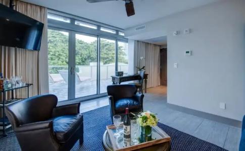 The Plymouth South Beach - 7