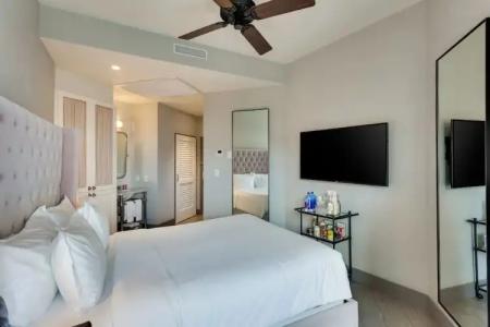 The Plymouth South Beach - 80