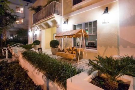 The Plymouth South Beach - 23