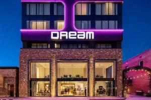 Dream Hollywood, by Hyatt Hotel, Los Angeles