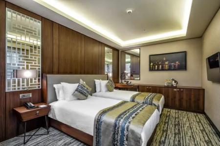 Clarion Golden Horn - 105