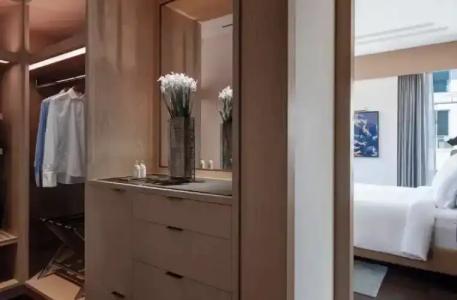 Four Seasons Dubai International Financial Centre - 168