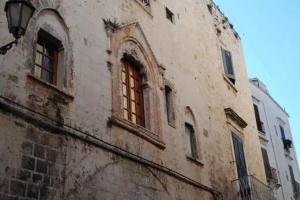 My Room in, Trani