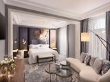 1 Bedroom Royal Double Suite with Neptuno Fountain view