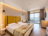 Standard Double Club room with sea view