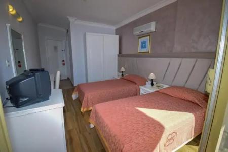 MARBAS SELECT BEACH , Adult Only 14 Plus - 104