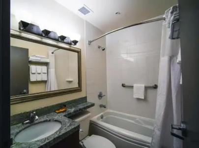 Best Western Plus Chocolate Lake - Halifax - 43