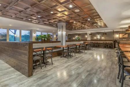 Best Western Plus Chocolate Lake - Halifax - 35