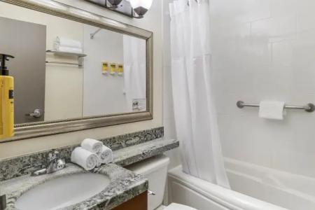 Best Western Plus Chocolate Lake - Halifax - 64