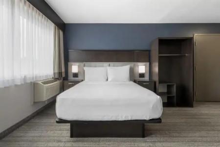 Best Western Plus Chocolate Lake - Halifax - 4