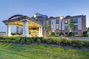 Holiday Inn Express and Suites Guelph, Guelph