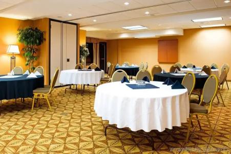 Holiday Inn Express Grande Prairie, an IHG - 14