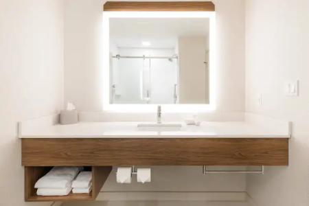 Holiday Inn Express Grande Prairie, an IHG - 33