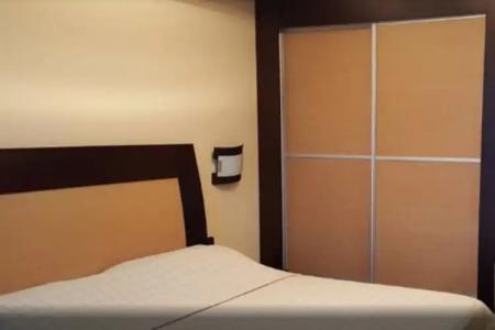 Vlora International - 5