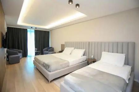 Vlora International - 51