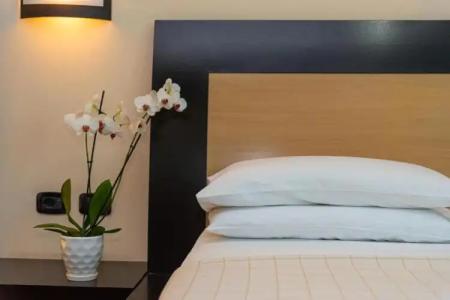 Vlora International - 35