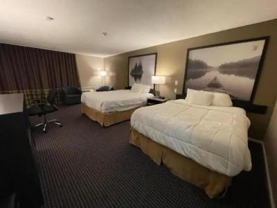 Super 8 by Wyndham Gananoque - Country Squire Resort - 22