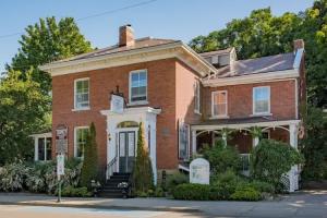 Trinity House Inn, Gananoque