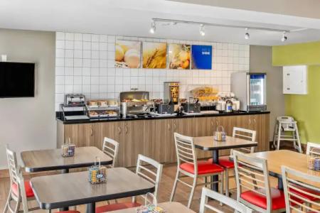 Comfort Inn Fredericton - 24