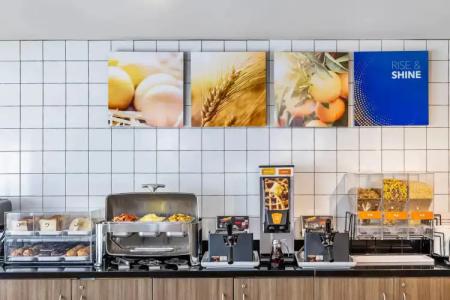 Comfort Inn Fredericton - 13