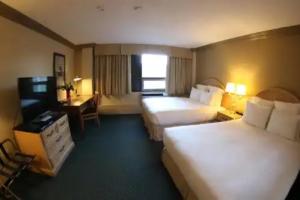 Nomad Hotel & Suites, Fort McMurray