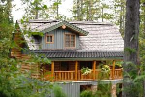 Snow Creek Lodge by Fernie Lodging Co, Fernie