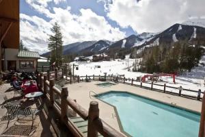 Lizard Creek Lodge, Fernie