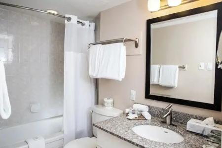 Campus Tower Suite - 36