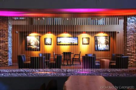 Sawridge Inn and Conference Centre Edmonton South - 6