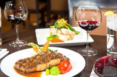 Sawridge Inn and Conference Centre Edmonton South - 17