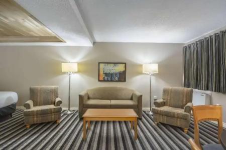 Quality Inn West Edmonton - 86