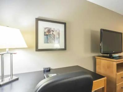 Quality Inn West Edmonton - 64