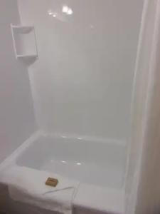 Rosslyn Inn & Suites - 19