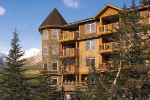Falcon Crest Lodge by CLIQUE, Canmore