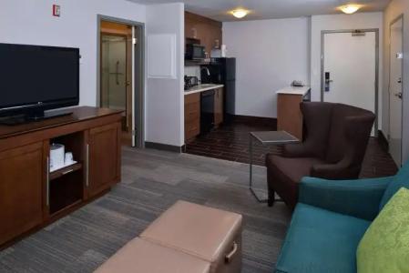 Hampton Inn & Suites by Hilton Calgary University NW - 6