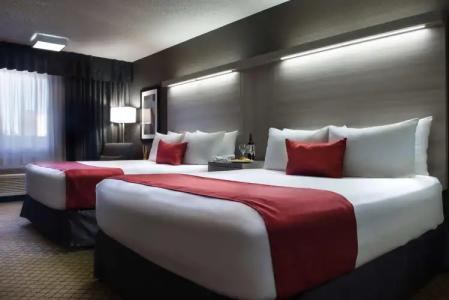 Best Western Plus Village Park Inn - 6