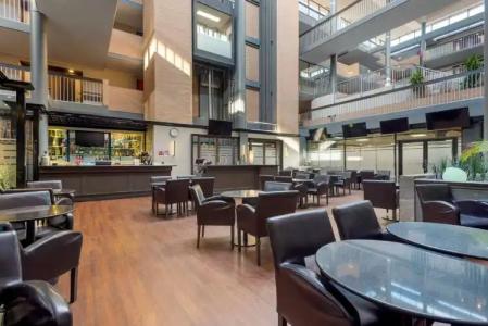 Best Western Plus Village Park Inn - 31