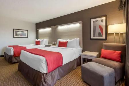 Best Western Plus Village Park Inn - 118