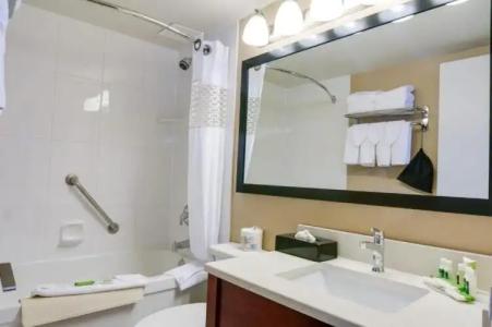 Best Western Plus Suites Downtown Calgary - 83