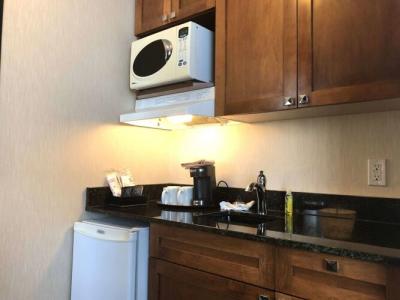 Best Western Plus Suites Downtown Calgary - 27