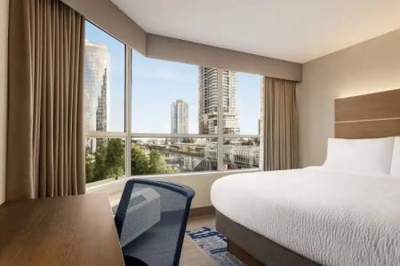 Holiday Inn Express Vancouver-Metrotown (Burnaby) - 56