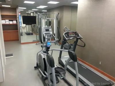 Holiday Inn Express Vancouver-Metrotown (Burnaby) - 26