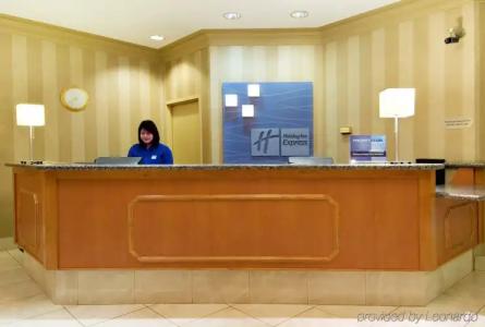 Holiday Inn Express Vancouver-Metrotown (Burnaby) - 33