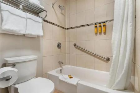 Best Western PLUS Burnaby - 31