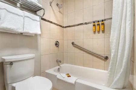 Best Western PLUS Burnaby - 45