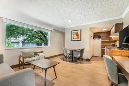 Best Western PLUS Burnaby - 35